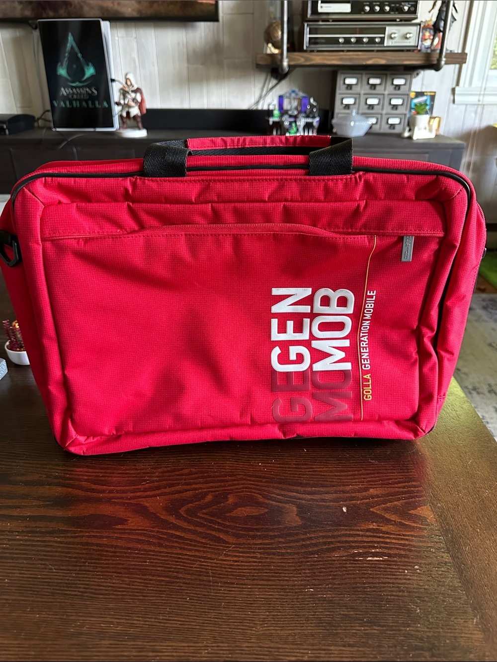Golla Red Gen Mob Laptop Briefcase with Front Pocket